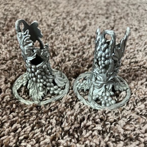 Vintage Seagull Pewter grapevine design candlestick holders…🕯️ - Picture 4 of 5